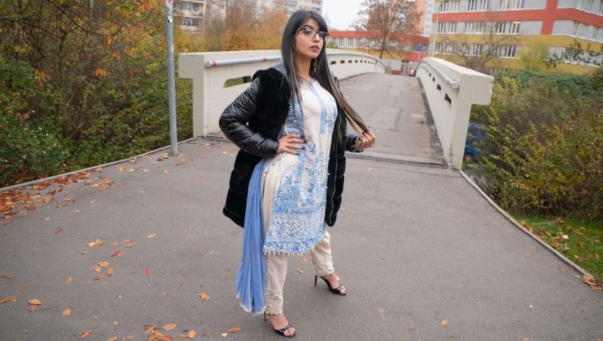 [FakeHub] – [PublicAgent] – The Present in the Pocket Aaliyah Yasin, Denis Marti 